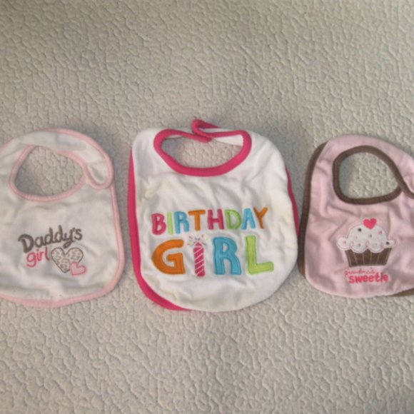 5/$20 Bundle of Girl's Bibs - Picture 1 of 2